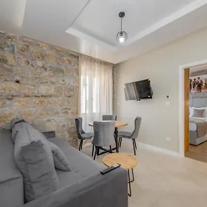 https://amazing-katunari-rooms-in-city-centre-no-2.splithotels.org